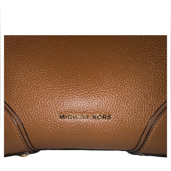 Michael Kors Mercer Bucket Handbag - Picture 5 of 7